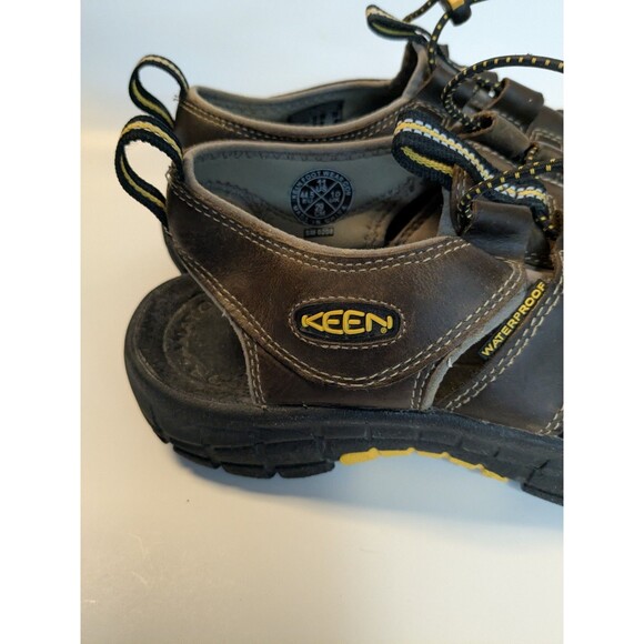 Keen Newport Leather Sandals Mens Size 11 Bison Brown Closed Toe Outdoor Hiking